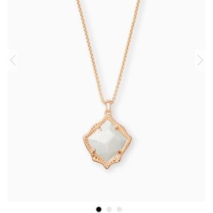 Kacey rose gold Kendra Scott pendant necklace